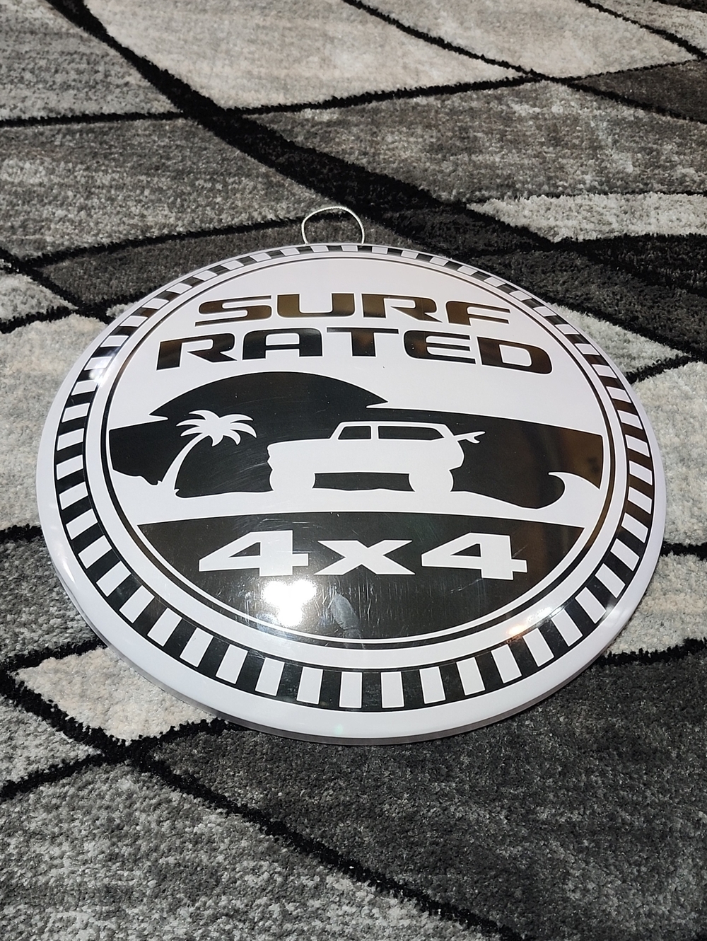 OFFICIALLY LICENSED JEEP SURF RATED 4X4 ROUND DOME METAL DECOR WALL SIGN